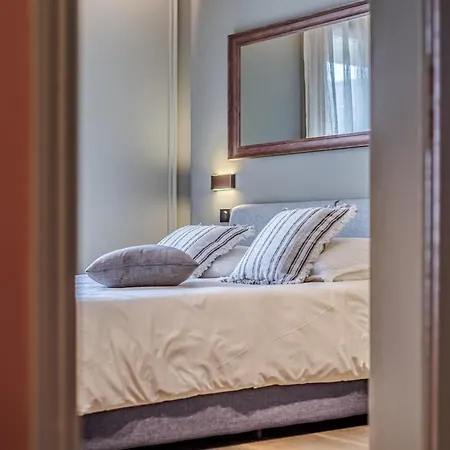 Lejlighed Sur Le Toit, Duplex, 5 Pieces 160m2, Piscine Villeneuve-Loubet